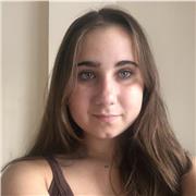 Profesora de inglés nativa, cursando filología inglesa en la UPV/EHU. Matrícula de honor en bachillerato